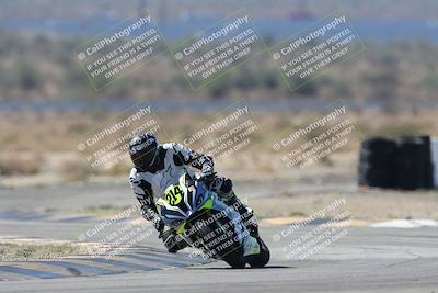 media/Oct-05-2025-CVMA (Sun) [[beeef4f201]]/Race 5-Amateur Supersport Open (Holeshot)/